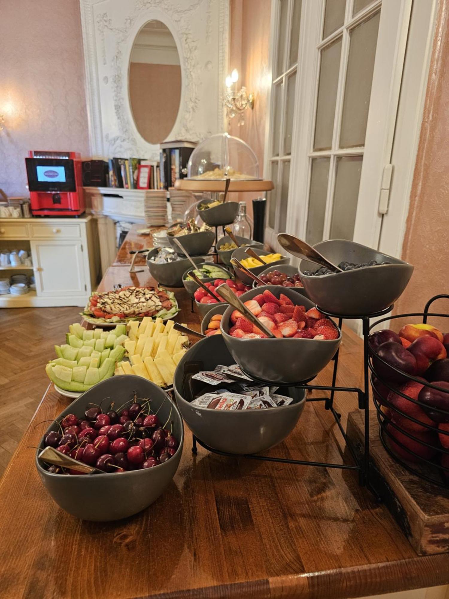 Hotel Pension Museum Вена Экстерьер фото